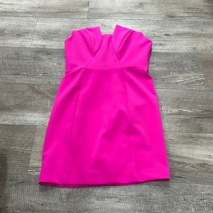 Karlie strapless dress. Color fuchsia. Size Small. Never worn!